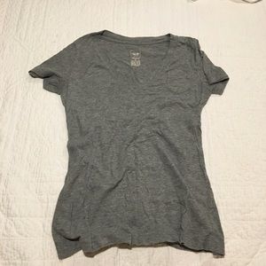 Gray tee